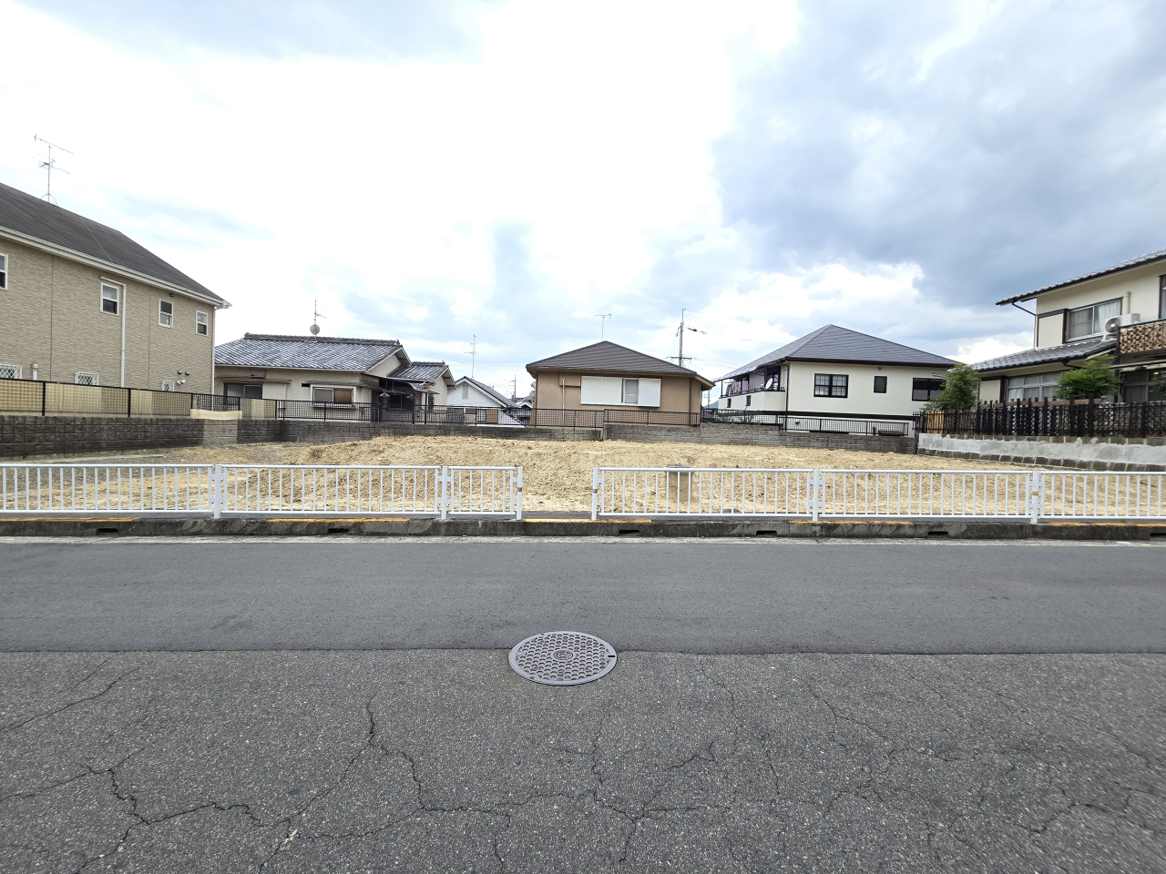 東香里2丁目　1号地・2号地